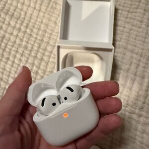 Apple AirPod 4